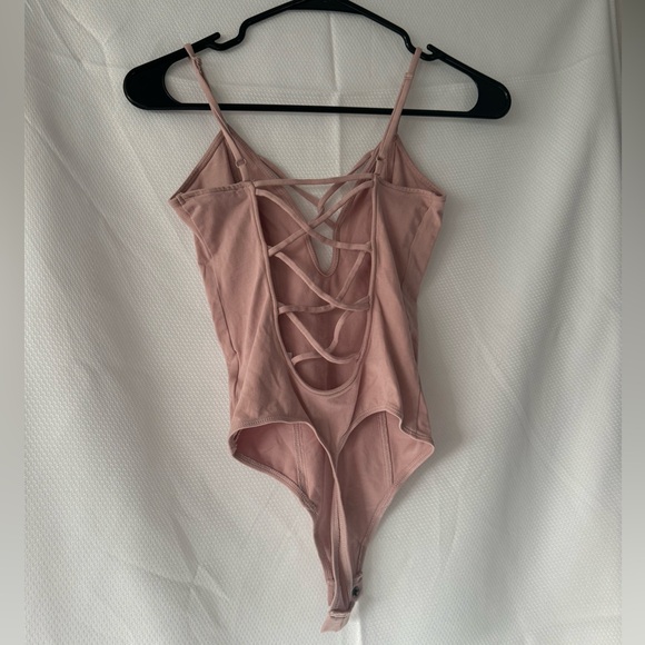 EXPRESS “ONE ELEVEN” Bodysuit - Picture 4 of 7